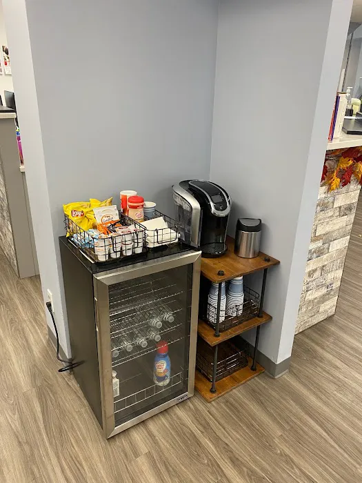 Feeding Hills Veterinary Clinic 7