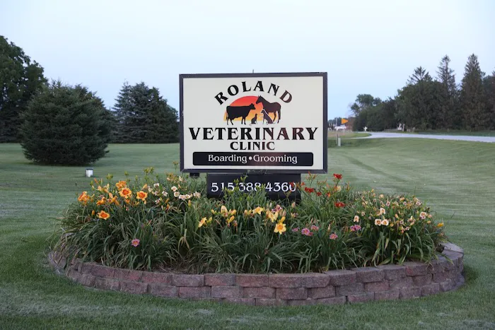 Roland Veterinary Clinic 3