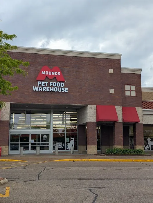 Mounds Pet Food Warehouse 1
