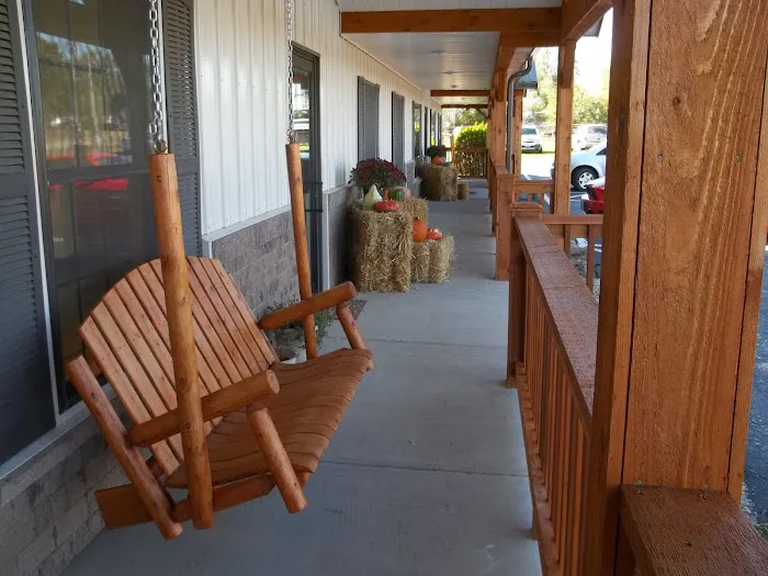 Animal Clinic of Monett 4