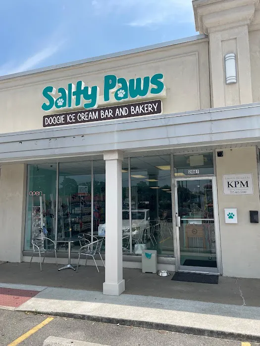 Salty Paws Chic's Beach 8