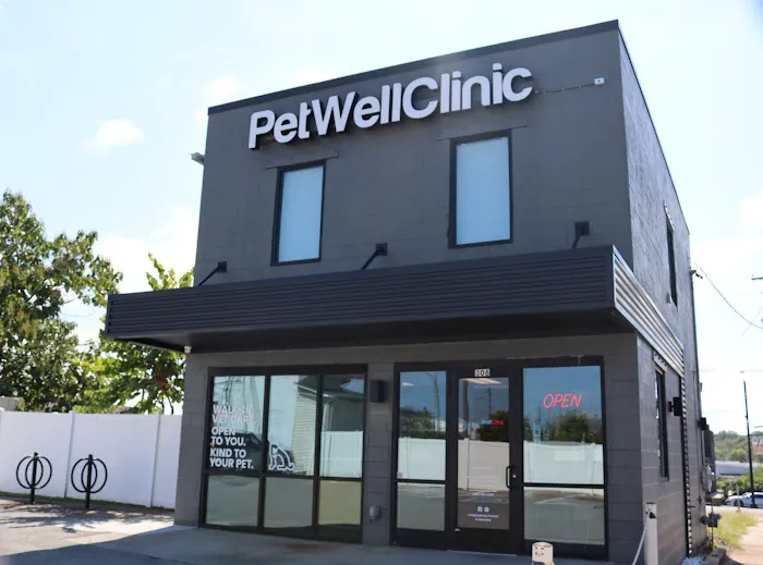 PetWellClinic - Randolph Street 5