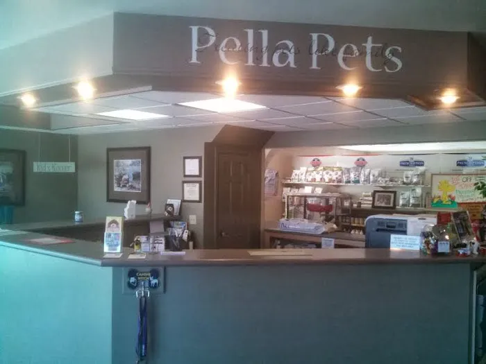 Pella Pets Veterinary Clinic 9