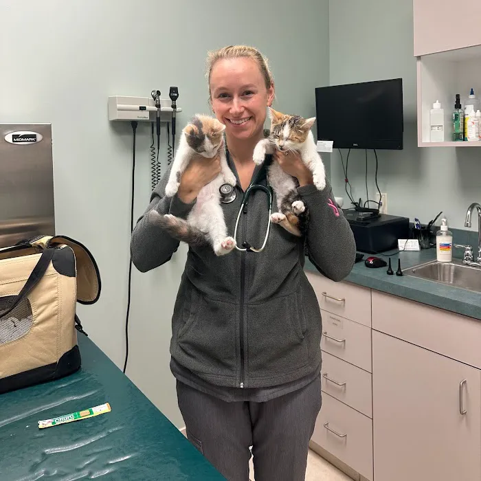 Chagrin Animal Clinic Inc 8