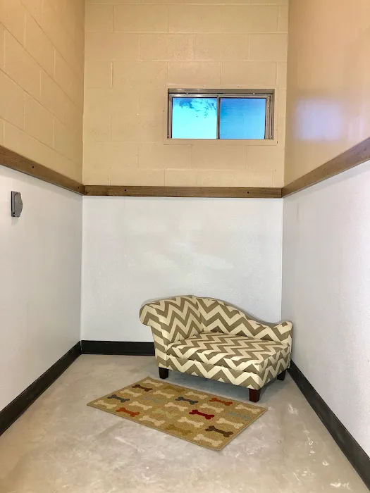 Monett Veterinary Hospital 9