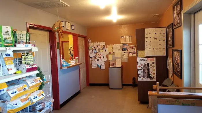 Animal Clinic of Sarcoxie 5