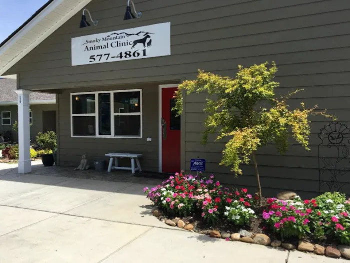Smoky Mountain Animal Clinic 10