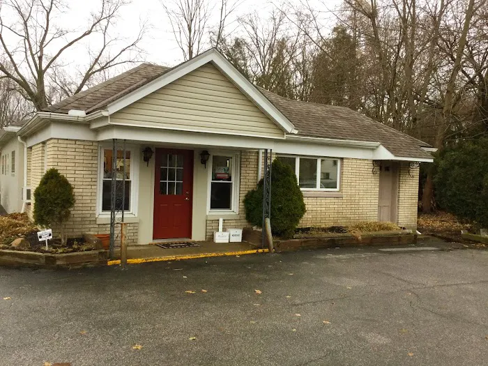 Pet Hospital of Willoughby 9
