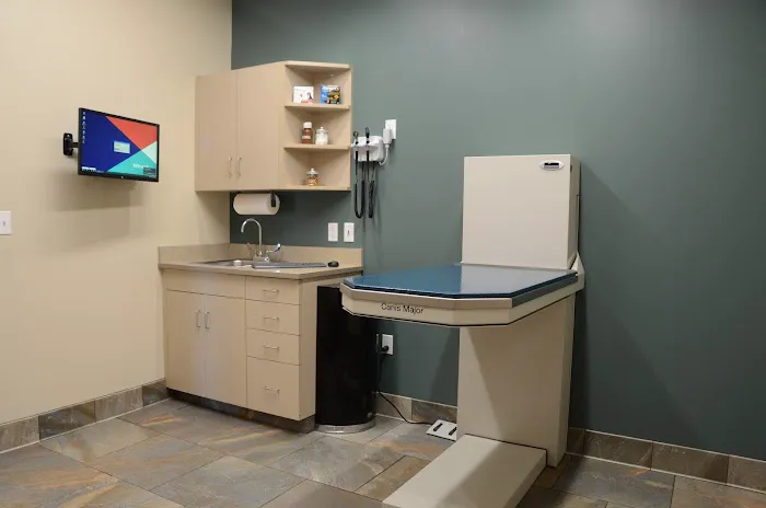 Lone Oak Animal Clinic 5