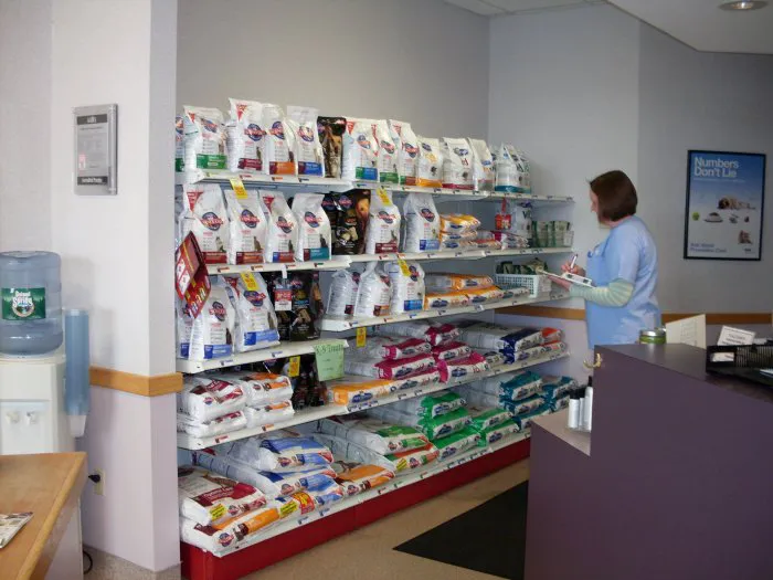 Shop City Animal Hospital 6