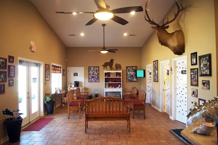 Flanary Veterinary Clinic 8
