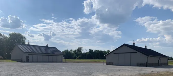 Mayfield Veterinary Clinic, PSC 9
