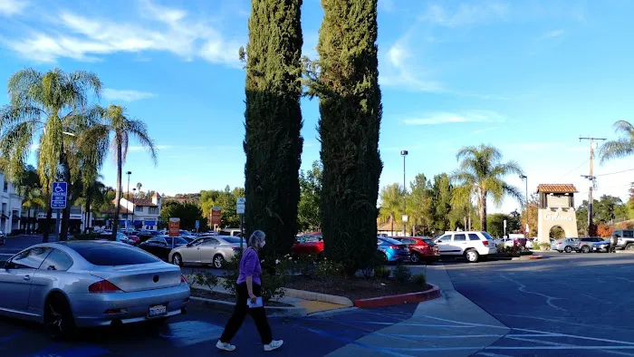 Dog and Cat Hospital Calabasas 1
