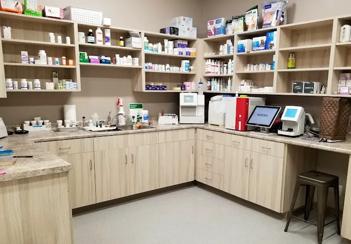 Ashworth Road Animal Hospital 10