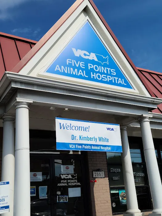 Five Points Veterinary Clinic: Schulz James DVM 2