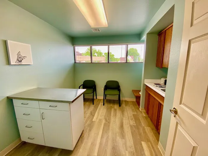 All Creatures Veterinary Clinic 8