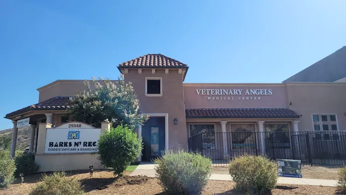 Ohana Pet Hospital of Agoura Hills 9