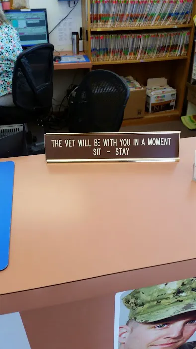 Battenkill Veterinary PC 12