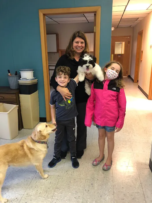 Apponaug Animal Hospital 8