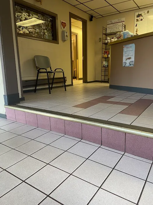 Hoffman Animal Hospital 9
