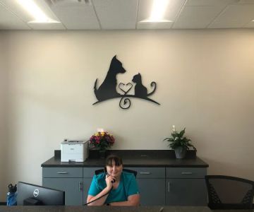 Crescent Ridge Veterinary Hospital