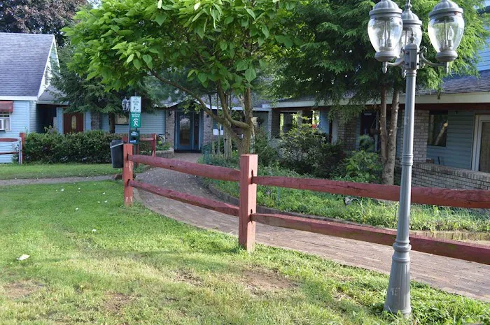 Moraine Grove Veterinary Clinic, Inc 9