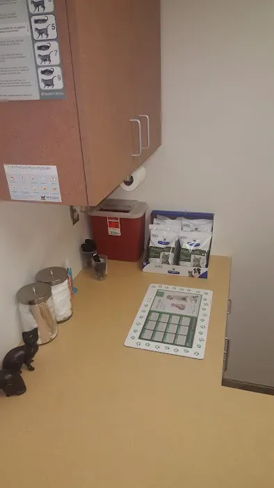Animal Clinic of the Oaks 1
