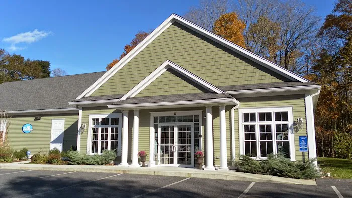Healthy Paws Veterinary Center 2