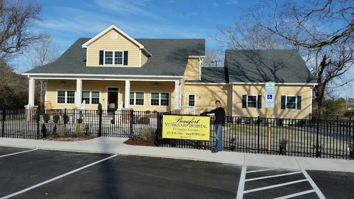 Beaufort Veterinary Hospital 10