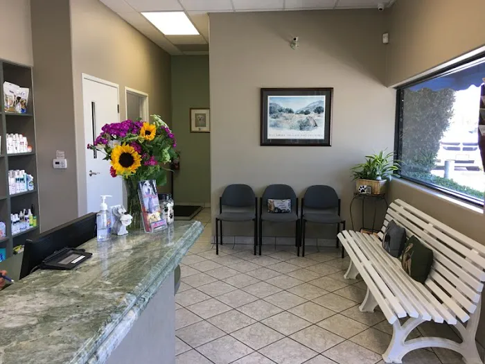 Newbury Park Veterinary Clinic 4