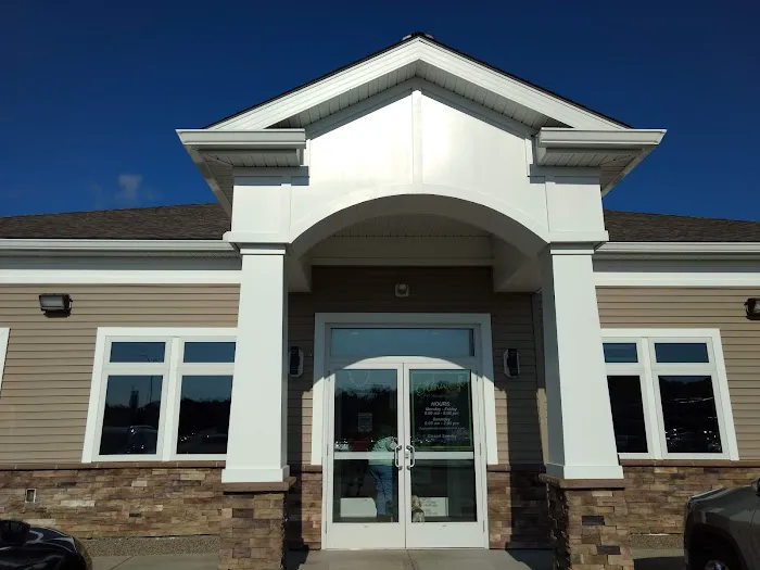 Glenwood Pet Hospital: Dr. Erica Jewell 2