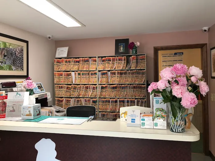 Sharon Veterinary Clinic 9