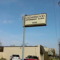 Cedarwood Veterinary Clinic: Robert W. Poteet, DVM, Wendy Sales,DVM, Bill Gooldy, DVM ico