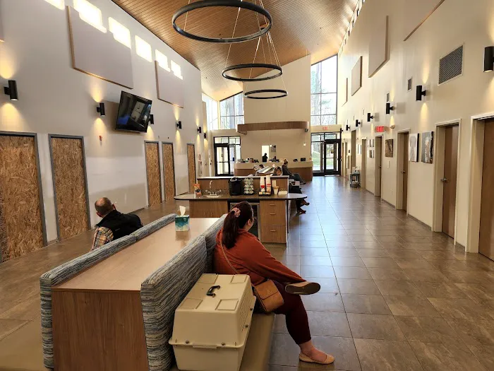 Veterinary Emergency Center of Manchester 5