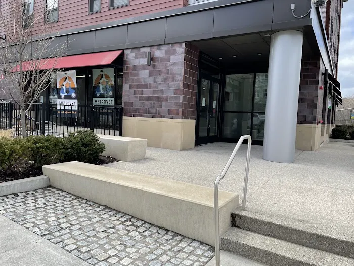 METROVET Veterinary Clinic 9