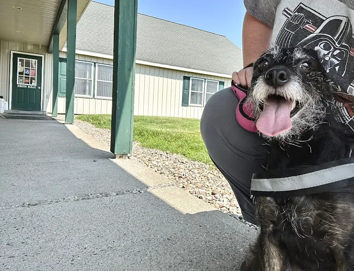 Eastview Veterinary Clinic, PC 9