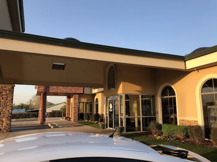 Woodland West Animal Hospital 1