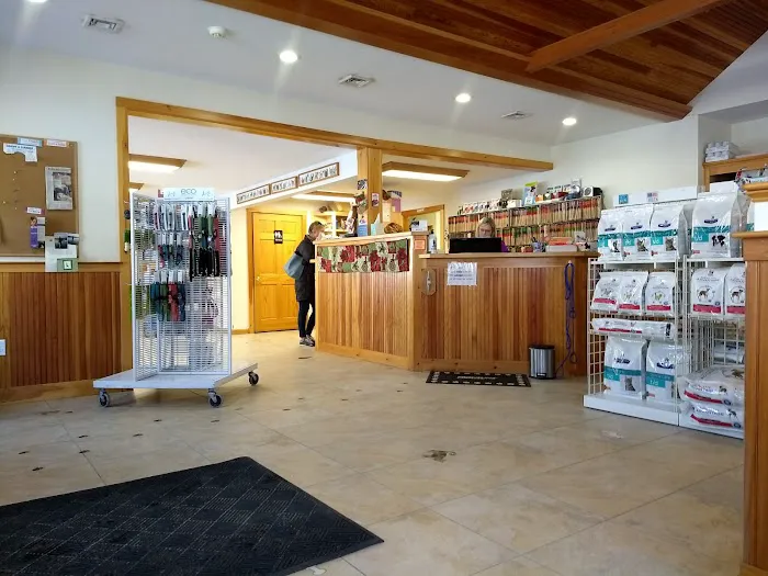 Interlakes Animal Hospital 1