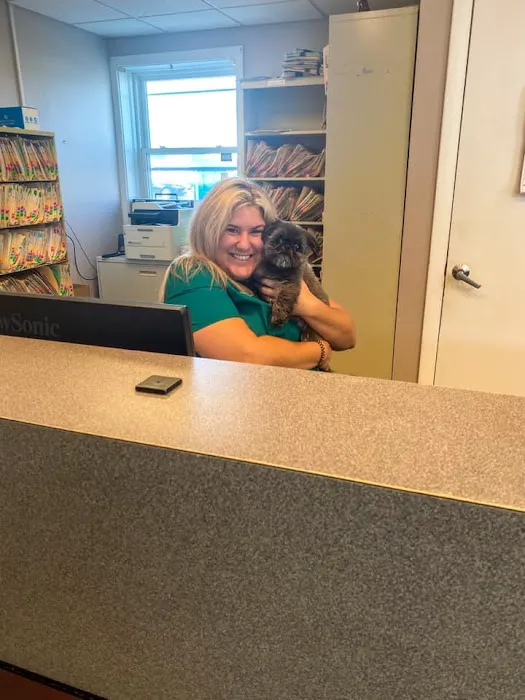 Central Animal Hospital of Stoneham 10