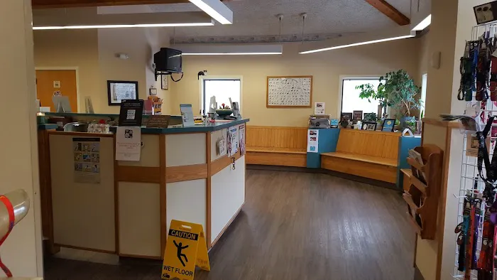 Raymond Animal Hospital 8