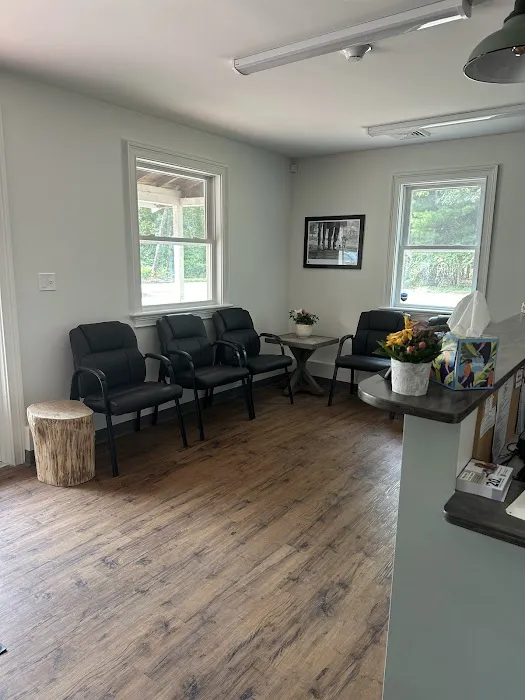 Pine Woods Animal Hospital 4