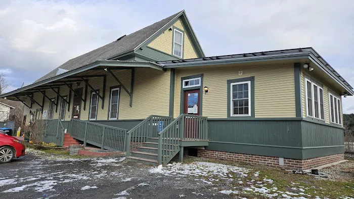 Oxbow Veterinary Clinic 1