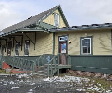 Oxbow Veterinary Clinic