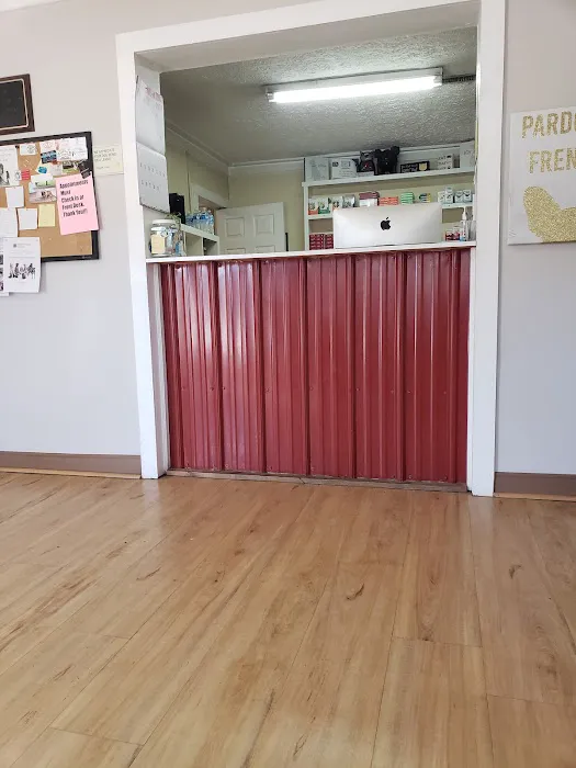 Columbus Veterinary Clinic 9