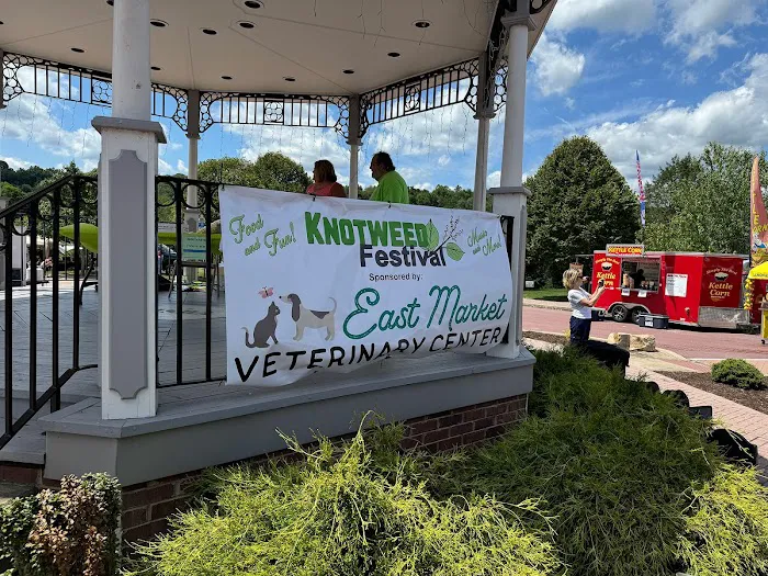 East Market Veterinary Center 2
