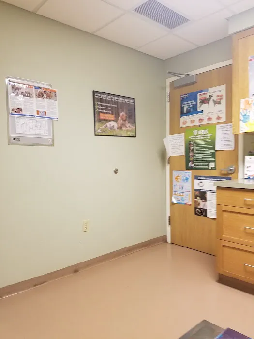 Aurora Pet Hospital 7