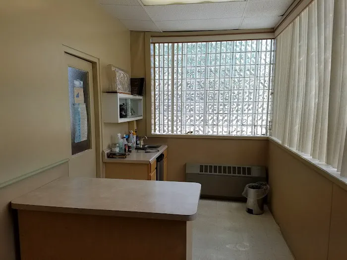 Midtown Veterinary Hospital 9
