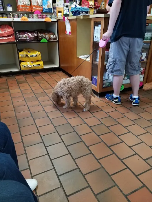 Broadfoot Veterinary Clinic 3