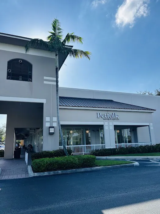 Petfolk Veterinary & Urgent Care - Wellington 3