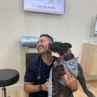 Petfolk Veterinary & Urgent Care - Wellington ico